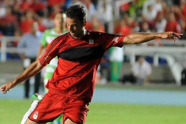 El Barça pierde socios y el Madrid oculta su palco