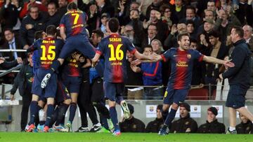 Los jugadores del Barcelona celebran el primer gol del equipo, conseguido por Pedro Rodr&iacute;guez.