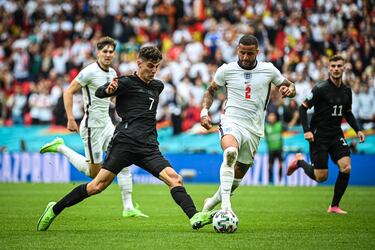 Aunque se disputó en 2021, la Eurocopa 2020 se jugó en formato multisede. Alemania jugó en casa, en el Allianz Arena de Múnich, los 3 partidos de la fase de grupos, pero en octavos viajaron a Londres donde se enfrentaron a Inglaterra en Wembley, donde la selección anglosajona se impuso 2-0 al cuadro alemán y terminando la aventura Havertz y sus compañeros en la competición. 