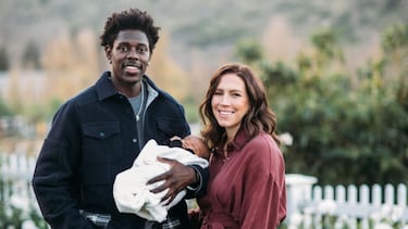 
El base de los Celtics y la exfutbolista y Bota de Oro del Kansas City empezaron la relación en 2008, cuando ambos iban a la universidad de UCLA. Esta pareja es la prueba de formar una pareja de oro, ya que cuando detectaron un tumor cerebral en 2016 a Lauren, él dejó las canchas para ayudarla, perdiéndose los primeros tres meses de la temporada 2015-16 para estar al lado de su mujer.
