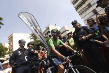 Alejandro Valverde en la salida de la etapa en Torrevieja.