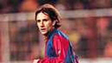 Alfonso está un poco molesto con la csión del número 7 a Saviola (EFE)