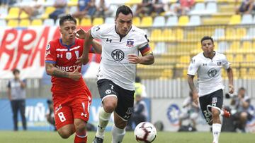 Futbol, Colo Colo vs Universidad Catolica.
 Torneo Fox Sports 2019.
 El jugador de Colo Colo, Esteban Paredes, disputa el balon contra Jaime Carreo de Universidad Catolica durante el partido valido por el torneo Fox Sports 2019 en el estadio Sausalito de Via Del Mar, Chile.
 26/01/2019
 Sebastian Cisternas/ Photosport.
 
 Football, Colo Colo vs Universidad Catolica.
 Fox Sports 2019 Tournament.
 Colo Colo player, Esteban Paredes, battles or the ball against Jaime Carreo of Universidad Catolica during the Fox Sports 2019 Tournament football match at the Sausalito stadium in Via Del Mar, Chile.
 26/01/2019
 Sebastian Cisternas/ Photosport.