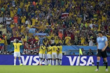 Cuatro millones de votos a través de la web de la FIFA eligieron el gol de volea del colombiano como el mejor del Mundial de Brasil 2014. 