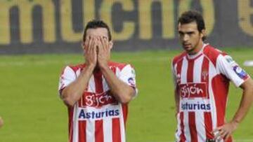 <b>DECEPCIÓN. </b>Los jugadores del Sporting tuvieron que lamentarse más de una vez ante el Valencia.