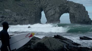 Natxo Gonzalez en Gaztelugatxe (Bermeo, Bizkaia, País Vasco, España).