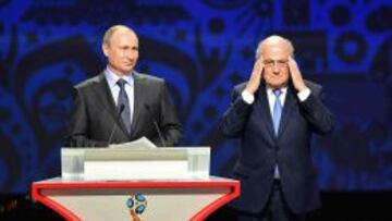 Putin y Blatter, durante el sorteo del Mundial.