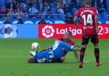 En el minuto 42 del encuentro de ida del play off de ascenso a Primera Divisi車n, ?lex Berganti?os sufri車 un aparatoso choque con Pedraza, por lo que tuvo que ser retirado en camilla y trasladado a un hospital. Tras una primera exploraci車n, los servicios m谷dicos del club indicaban que el jugador se encontraba bien.
