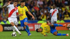 Un dudoso penal de Zambrano sobre Éverton liquidó la final