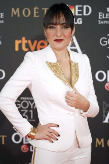 MADRID, 04/02/2017.- La actriz Candela Peña posa a su llegada a la gala de la XXXI edición de los Premios Goya del cine español que se celebra esta noche en el Marriott Auditorium Hotel, en Madrid. EFE/JuanJo Martín