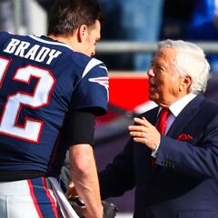 Tom Brady y Robert Kraft, entre los donadores destacados a la fundación de Damar Hamlin