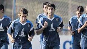<b>PREPARADOS. </b>La plantilla del Getafe se volvió a entrenar ayer en casa.