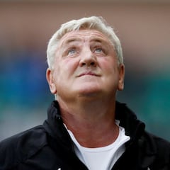 Bruce estalla contra la prensa: "Espero que vuestros jefes os den un poco de caña"