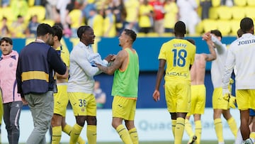 Alegría del Villarreal, tras el partido.