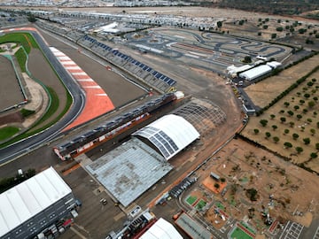 Vista de cómo ha quedado el circuito Ricardo Tormo tras las graves inundaciones en Valencia. 