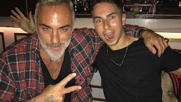 Gianluca Vacchi bail&oacute; junto a Jorge Lorenzo en su visita a Barcelona.