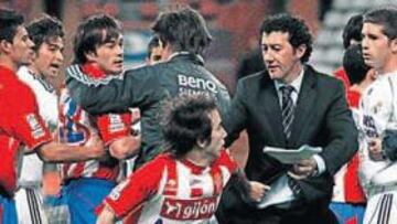 <b>TRIFULCA. </b>Al final del partido, los jugadores de ambos equipos se enzarzaron en una discusión.