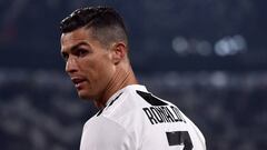 El gesto de Cristiano Ronaldo con la aficionada que sufrió su balonazo accidental