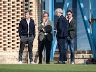 La plana mayor del Real Zaragoza en un entrenamiento: Lalo Arantegui, Juan Forcén, Fernando López Lobete y Pérez Ayo.