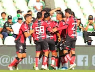 during the 15th round match between Santos and Atlas as part of the Liga BBVA MX Varonil, Torneo Clausura 2026 at TSM Corona Stadium, on April 19, 2026 in Torreon, Coahuila, Mexico.