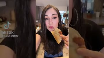 Vídeo: Sasha Grey se luce en TikTok haciendo quesadillas de flor de calabaza