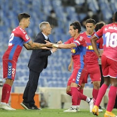 Escribá: "Si sumamos los nueve puntos, seguro que estaremos salvados"