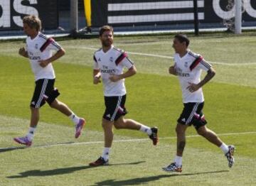 Coentrao, Xabi Alonso y Di María.