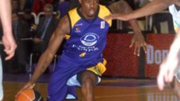 <strong>DECISIVO</strong>. Joseph Gomis tuvo la muñeca efectiva en el momento definitivo para darle la victoria a los pucelanos.