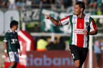 El defensor central de Palestino (29 años, argentino) se convirtió el lunes oficialmente en el primer refuerzo de Católica.