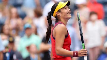 Emma Raducanu advances to US Open 2021 quarterfinals after defeating Shelby Rogers