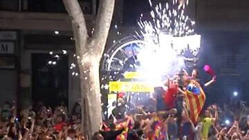 La afición del Barça abarrotó
la fuente de Canaletas