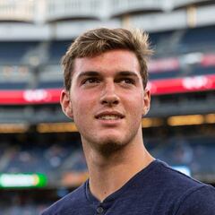 Joe Scally completes his move to Borussia Mönchengladbach