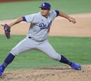 Víctor González regresa a lanzar con los Dodgers