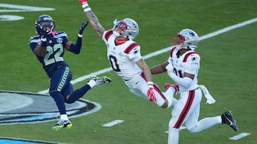 Feb 8, 2026; Santa Clara, CA, USA; New England Patriots cornerback Christian Gonzalez (0) breaks up a pass intended for Seattle Seahawks wide receiver Rashid Shaheed (22) in the first half in Super Bowl LX at Levi's Stadium. Mandatory Credit: Kirby Lee-Imagn Images TPX IMAGES OF THE DAY