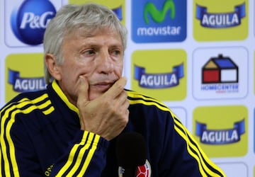 José Néstor Pékerman se fue de la Selección Colombia. El técnico argentino se va después de seis años, la clasificación a dos mundiales, descubrir nuevos talentos y figuras para el fútbol colombiano y el récord de partidos dirigidos con el equipo nacional. Acá unas imágenes para el recuerdo. ¡Gracias Profe!