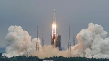 The Long March-5B Y2 rocket, carrying the core module of China's space station Tianhe, takes off from Wenchang Space Launch Center in Hainan province, China April 29, 2021. China Daily via REUTERS ATTENTION EDITORS - THIS IMAGE WAS PROVIDED BY A THIRD PARTY. CHINA OUT.