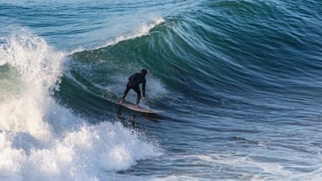 Dos surfistas recorren las mejores olas de Chile: así es la nueva serie que se estrenará en el Mall Sport