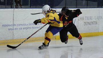 Espa&ntilde;a vence a Rumania en el Mundial U18 de Hockey Hielo