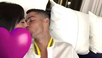 Cristiano ya está con Georgina a la espera de noticias de la Juventus