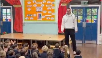 La hermosa bienvenida a Sam Heathcote por sus alumnos