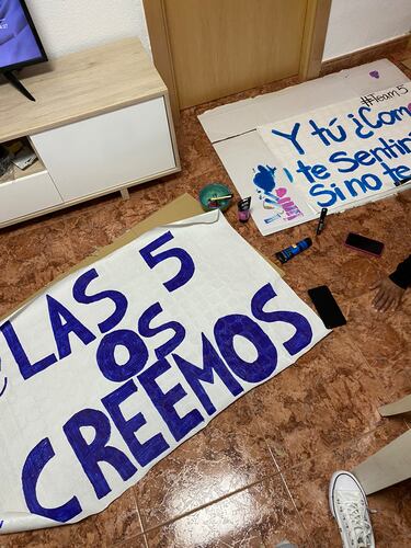 L¨ªo de pancartas en Alhama