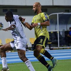 Envigado rescata un punto ante Alianza con uno menos