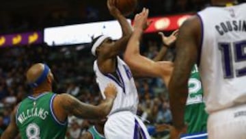 Rajon Rondo (18+5+12) se venga de los Mavericks en Dallas