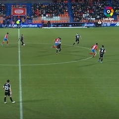 Hay que verlo dos veces para entenderlo: la 'asistencia' que le costó la derrota al Burgos