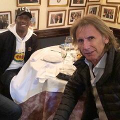 Ricardo Gareca visitó a Luis Advíncula en Madrid