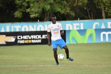 Selección a doble jornada en el cuarto día de entreno