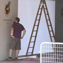 Las imágenes del registro en la sede de la RFEF en Las Rozas