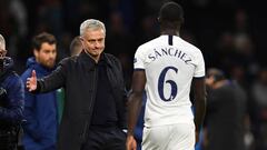 Cuestionan a Mourinho por suplencia de Davinson Sánchez