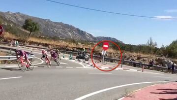 Milagro en La Vuelta: la terrible ca¨ªda de la que este ciclista sali¨® ileso