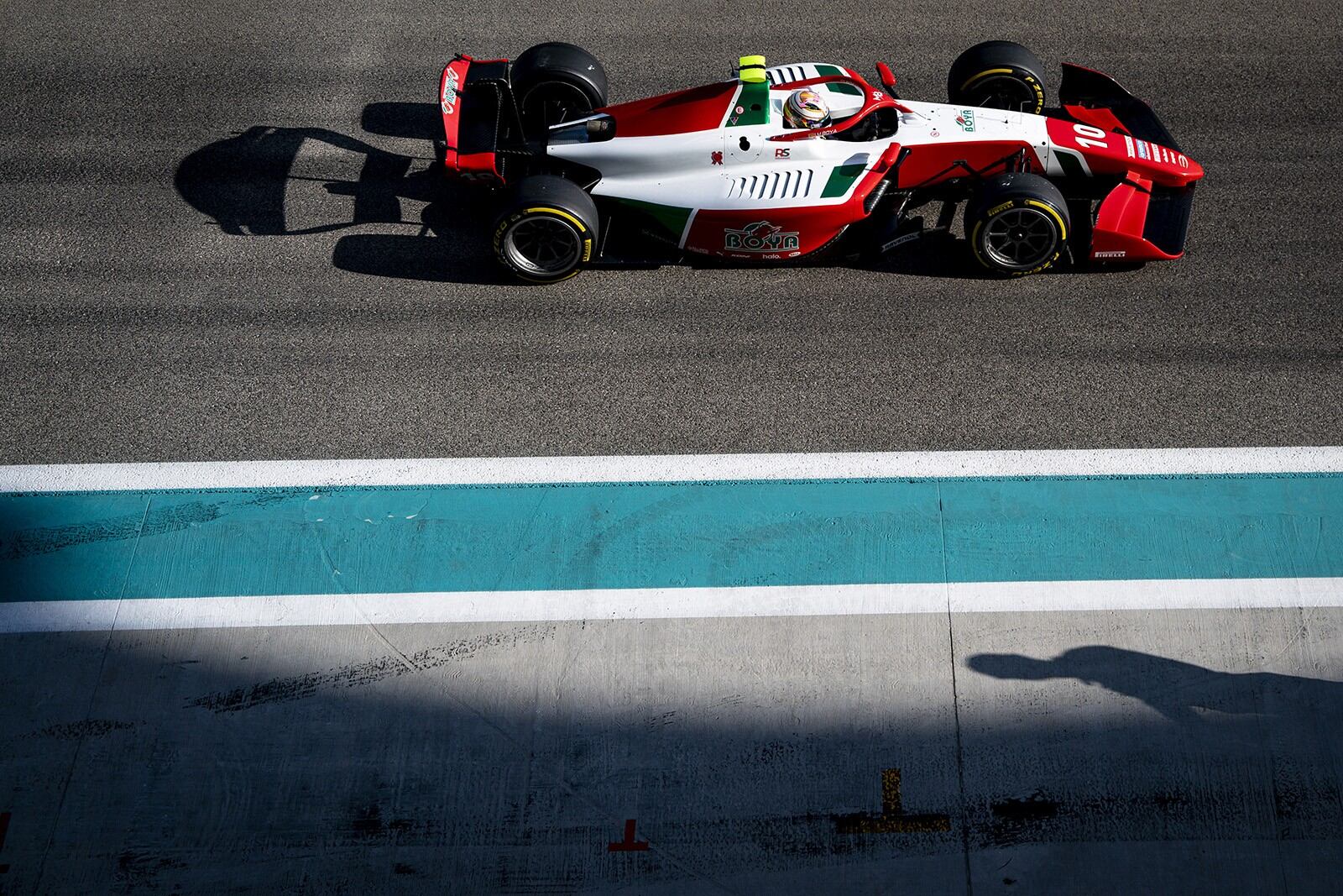 Mari Boya, con el Prema en los test de F2 en Abu Dhabi.